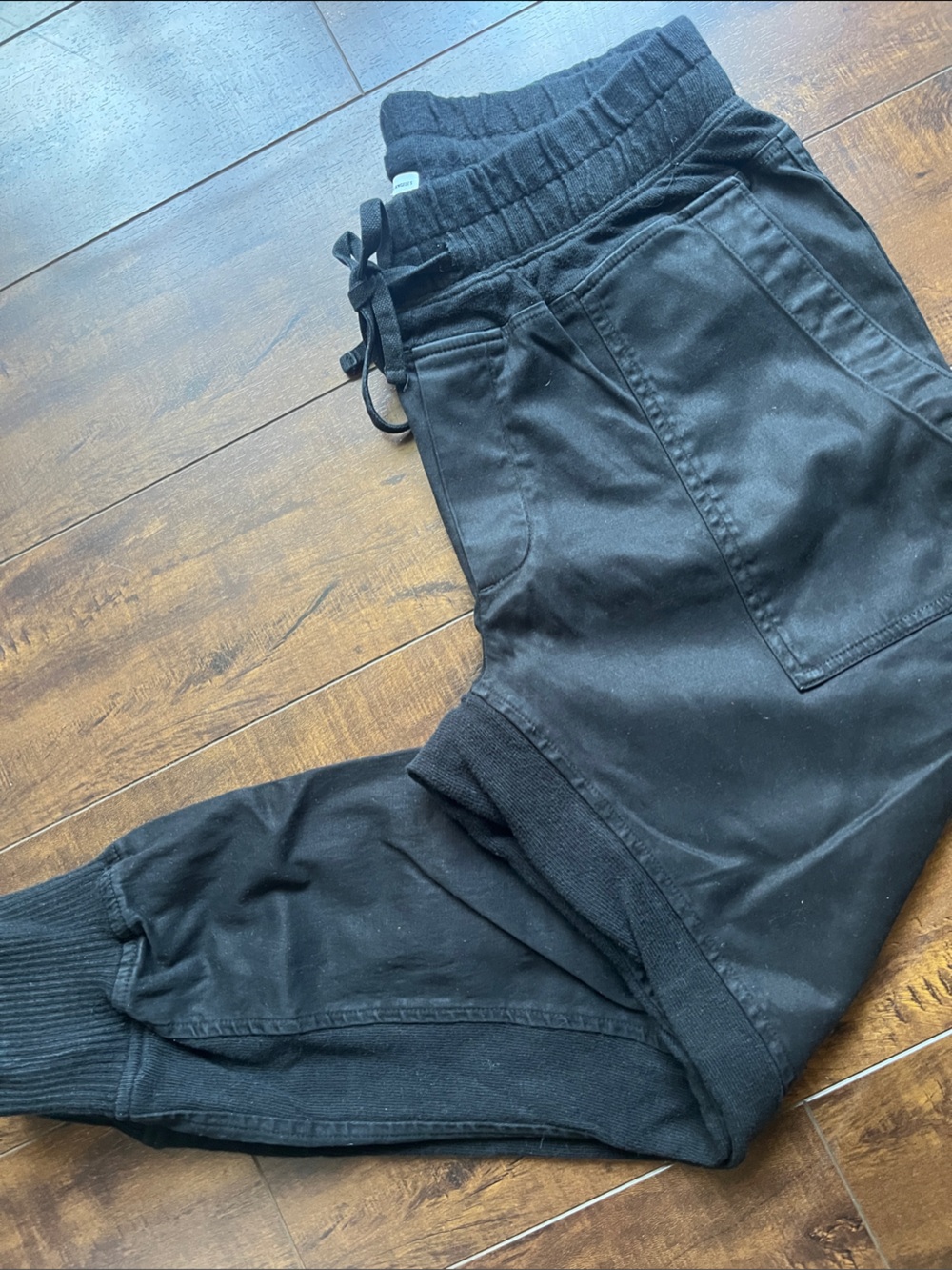James Perse Black Cropped Jogger Pants